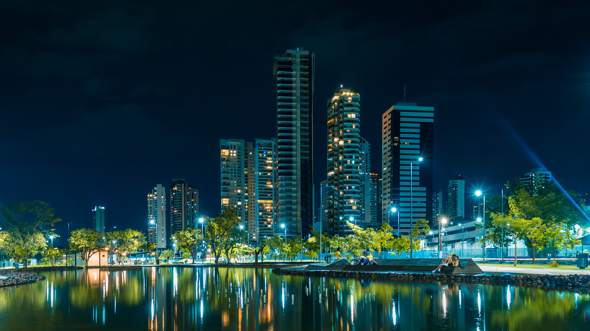 Belém do Pará à noite - vista aérea do Forte do Presépio